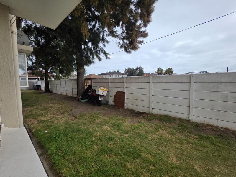 2 Bedroom Property for Sale in Maitland Western Cape